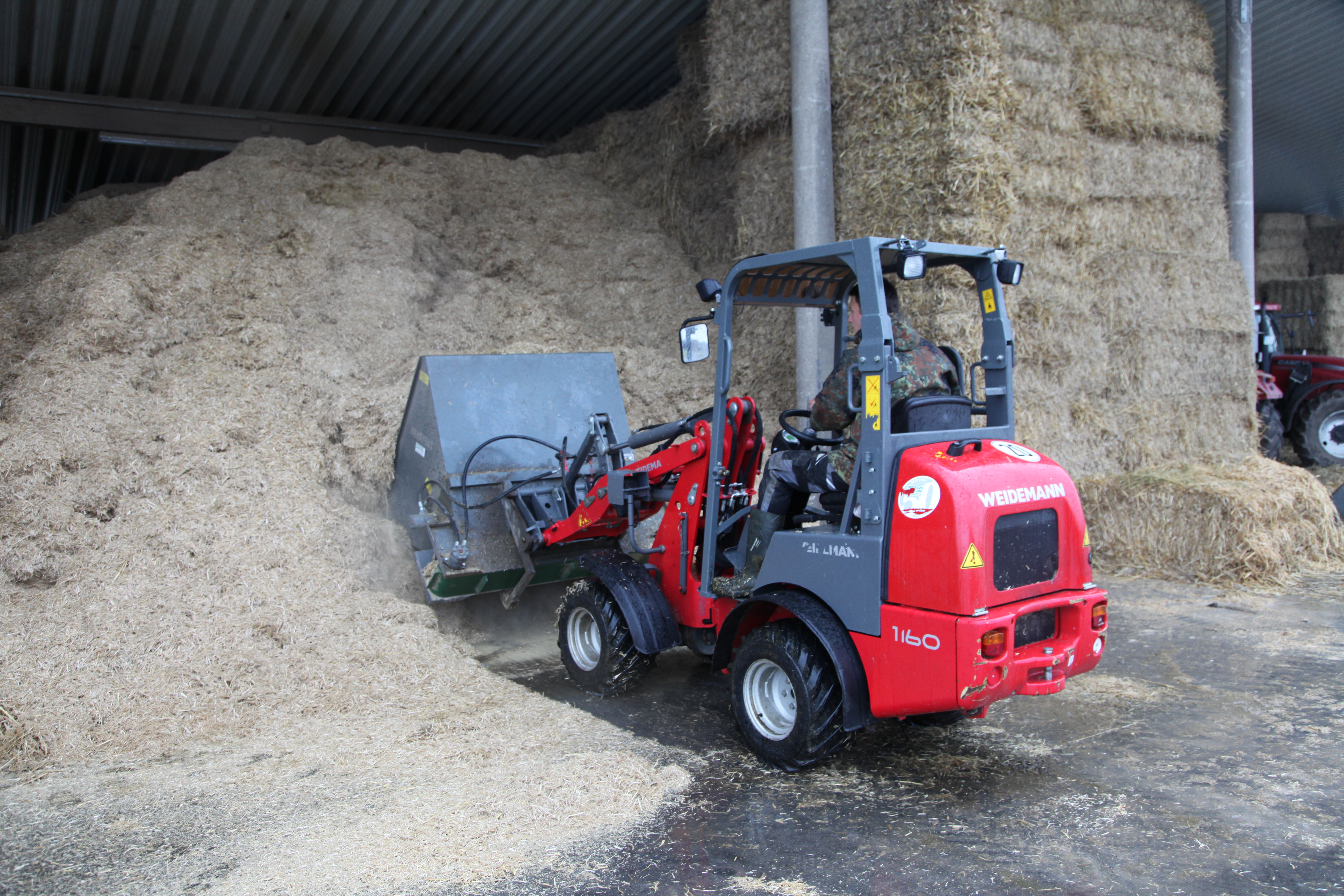 Weidemann Hoftrac 1160 im Einsatz