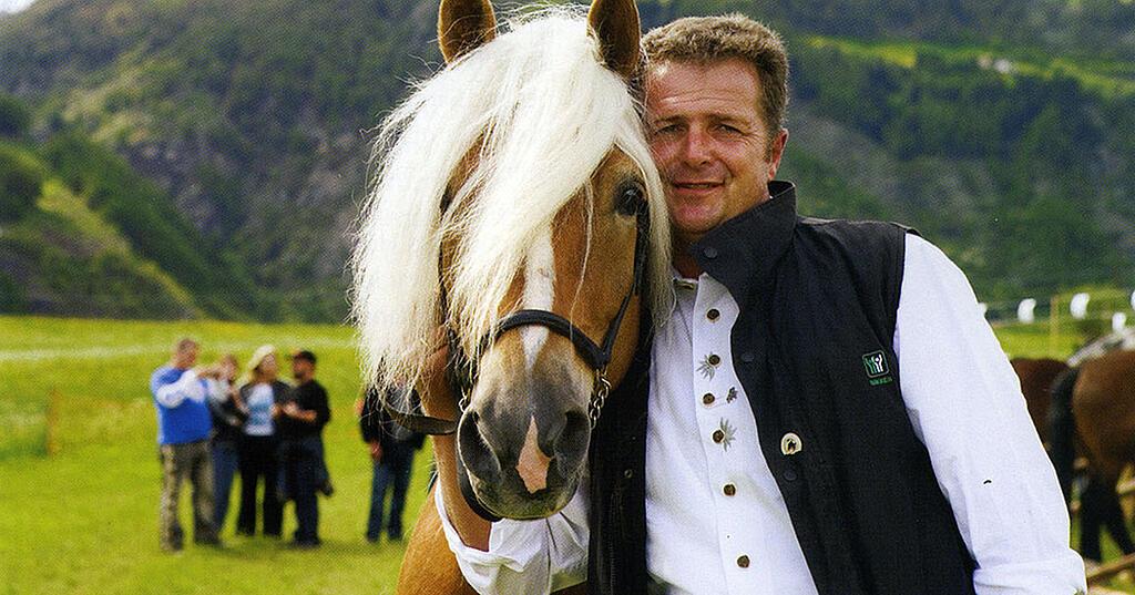 Rier_-_2.jpg Person mit Pferd