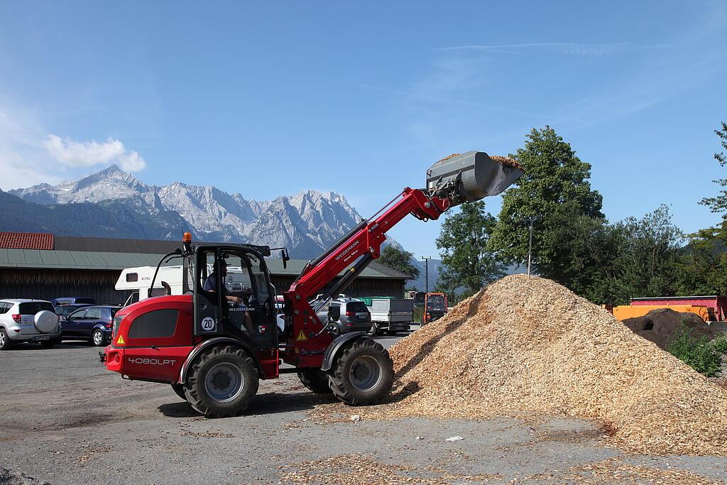 IMG_0777.JPG Weidemann Teleskopradlader 4080LPT im Einsatz