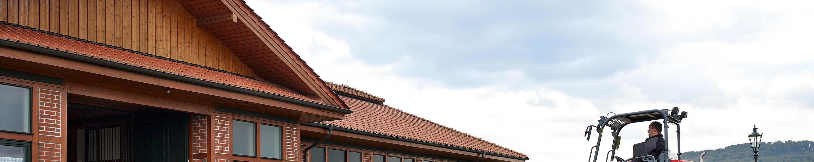 Hoftrac 1880 de Weidemann en acción