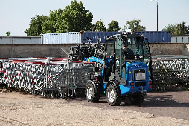 Weidemann Hoftrac 1160 mit Kabine im Einsatz