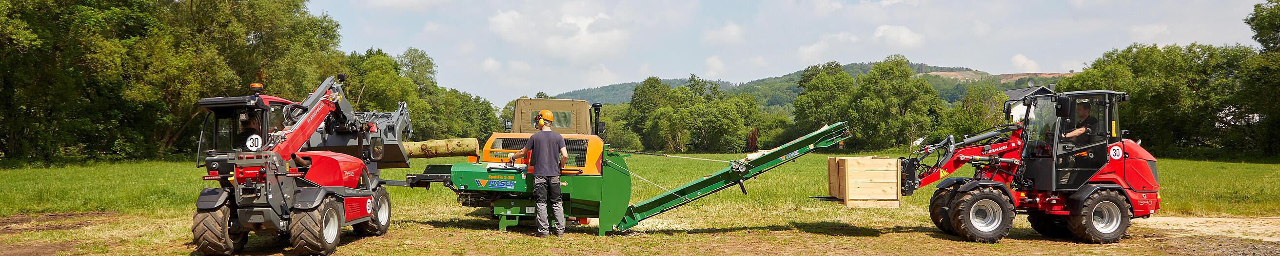 Hoftrac 1390 y cargadora telescópica T4512 de Weidemann en acción