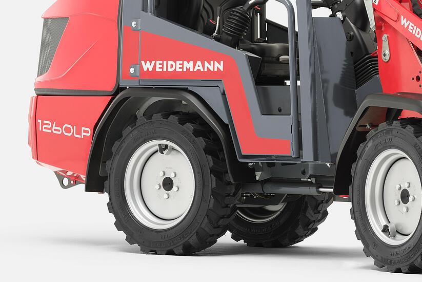 Weidemann Hoftrac 1260LP, Entry and exit