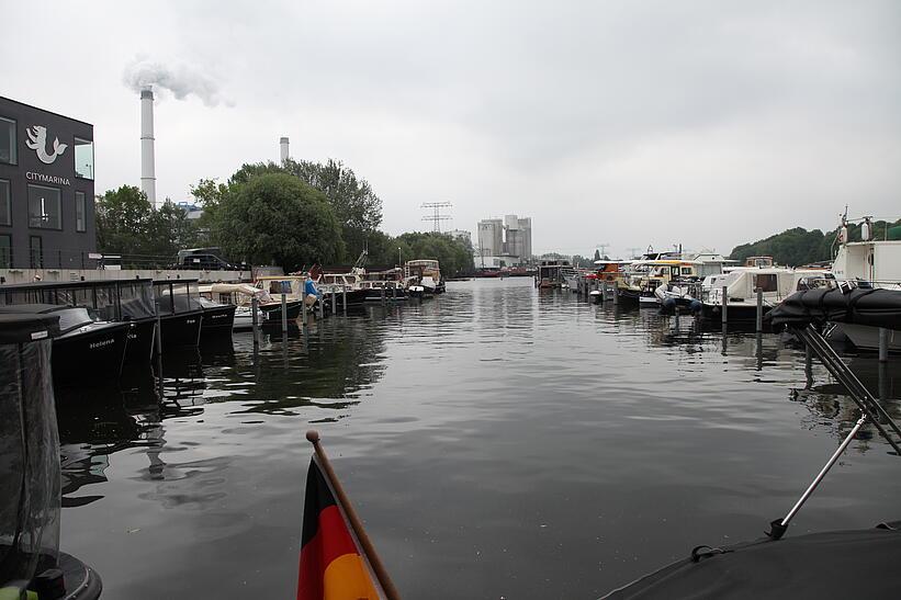 Hafen und Wasserstraße