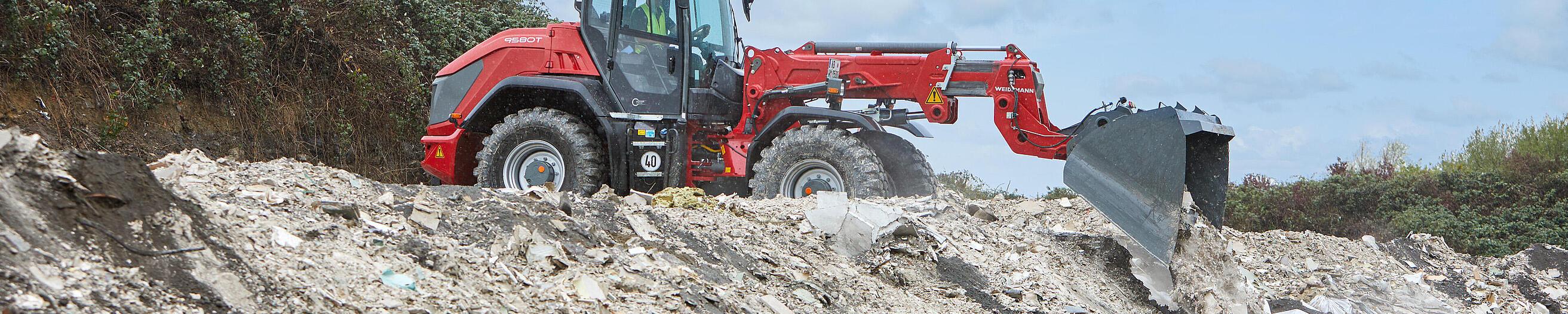 Cargadora telescópica sobre ruedas 9580T de Weidemann en acción