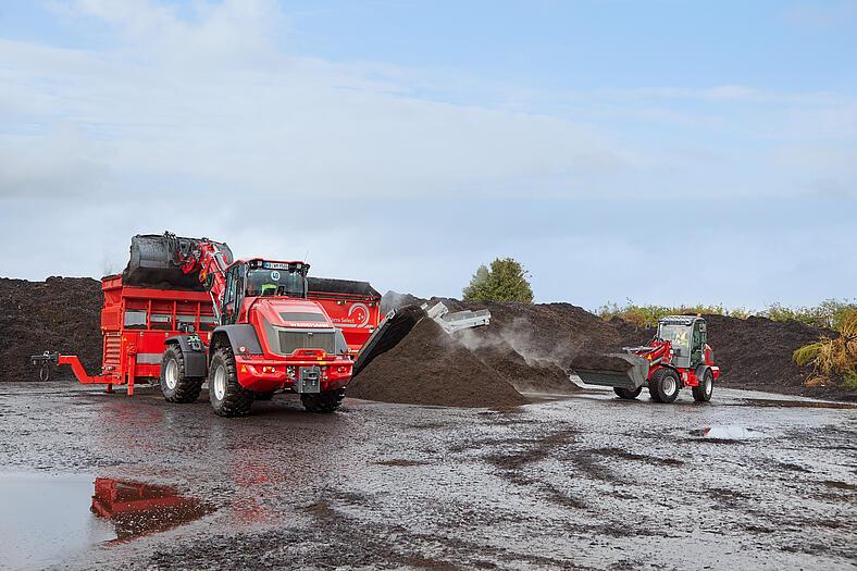Weidemann wheel loader 5080 and tele wheel loader 9580T in use